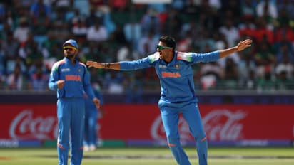 IND vs BAN: హ్యాట్రిక్ క్యాచ్ వదిలేసిన రోహిత్ పై అక్షర్ ఏం కామెంట్ చేశాడో చూడండి