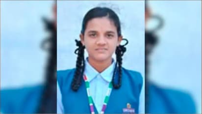 ನಡೆದುಕೊಂಡು ಶಾಲೆಗೆ ಹೋಗುತ್ತಿದ್ದ ವಿದ್ಯಾರ್ಥಿ ತರಗತಿ ತಲುಪುವ ಮೊದಲೇ ಕುಸಿದು ಬಿದ್ದು ಸಾವು