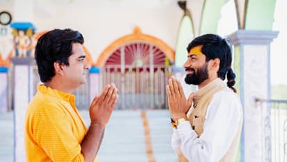 10 cultural etiquette every traveler should know before visiting a new place