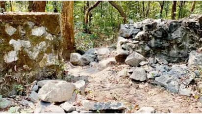 ആനയെ തുരത്താൻ സ്ഥാപിച്ച കരിങ്കൽ മതിൽ ആനകൾ തകർത്തു, ഭീതിയിലായി മലപ്പുറം ചോക്കോട് നിവാസികൾ