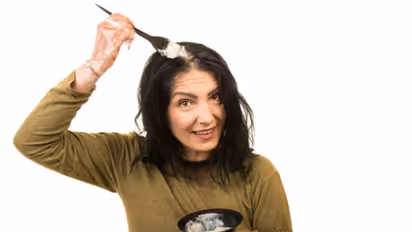 ஒரே வாரத்தில் உங்கள் வெள்ளை மூடி இயற்கை முறையில் கருப்பாக...இந்த 2 பொருள் போதும்