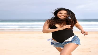 ಶಾರ್ಟ್ಸ್‌ ಬಟನ್ ಬಿಚ್ಚಿ ಫೋಟೋಶೂಟ್! ಬಿಗ್‌ ಬಾಸ್‌ ವೀಕ್ಷಕರು ಇಷ್ಟಪಟ್ಟ ಸ್ಪರ್ಧಿ ಇವ್ರೇನಾ?‌ 