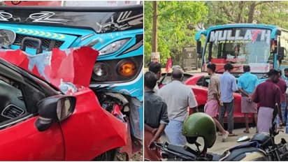 ബസും കാറും കൂട്ടിയിടിച്ച് അപകടം; കാറിലുണ്ടായിരുന്ന ഒരു വയസുകാരന് ദാരുണാന്ത്യം