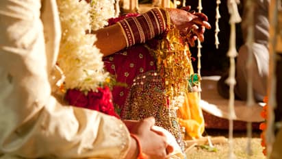 അതിരു കടന്ന് വിവാഹ ആഘോഷം; വെടിയുതിര്ത്ത് രണ്ട് പേര്ക്ക് പരിക്ക്, ഒരാളുടെ നില ഗുരുതരം, സംഭവം ദില്ലിയില്