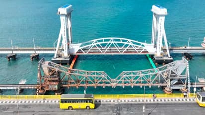 பாம்பன் பாலத்தை திறந்து வைக்கும் பிரதமர் மோடி! புதிய பாலத்தில் இவ்வளவு சிறப்புகளா? 