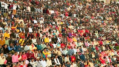 PM Modi in Jhumoir Binandini: पीएम मोदी बोले-असम के काजीरंगा में रुकने वाला पहला प्रधानमंत्री हूं