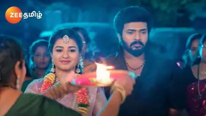 Karthigai Deepam: திருமணத்தை நிறுத்த பரமேஸ்வரி பாட்டியோடு வந்த இருவர்? கார்த்திகை தீபம் அப்டேட்!