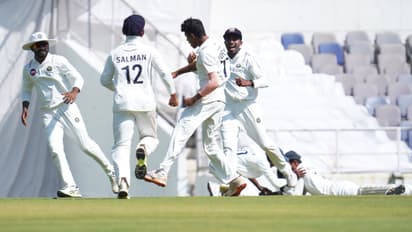 Ranji Trophy: কেরালার বিরুদ্ধে রঞ্জি ফাইনালে দুর্দান্ত শুরু করল বিদর্ভ