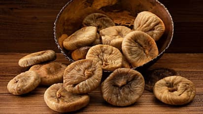 உலர் அத்திப்பழம் சூப்பர் ஃபுட்....எப்படின்னு தெரியுமா ? 