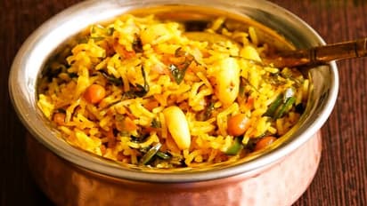 நிமிடங்களில் தயாராகும்  வெற்றிலைப் பூண்டு சாதம் நன்மைகள்; ரெசிபி இதோ!