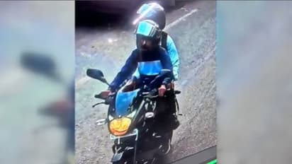 മൂന്നുപെരിയയിൽ ബൈക്കിലെത്തി സ്ത്രീയുടെ സ്വർണമാല പൊട്ടിച്ച കേസിൽ രണ്ട് പേർ പിടിയിൽ