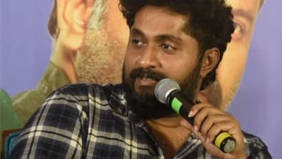 കള്ളപ്പണം വെളുപ്പിക്കുന്ന സ്റ്റാറോ?. യുട്യൂബറുടെ ചോദ്യത്തോട് പൊട്ടിത്തെറിച്ച് ധ്യാൻ ശ്രീനിവാസൻ- വീഡിയോ