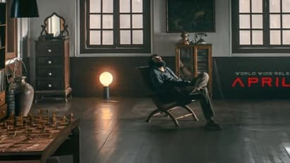 ചാരുകസേരയിൽ ബസൂക്ക, മമ്മൂട്ടി കാത്തുവച്ചിരിക്കുന്നതെന്ത് ? പടമെത്താൻ ഇനി നാല്പത്തി ഒന്ന് ദിവസം