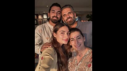 ಕೆ.ಎಲ್. ರಾಹುಲ್ ಯಾವಾಗ ಅಪ್ಪ ಆಗ್ತಾರೆ? ಮಗಳು ಆಥಿಯಾಳ ಸತ್ಯ ರಿವೀಲ್ ಮಾಡಿದ ಸುನೀಲ್ ಶೆಟ್ಟಿ!