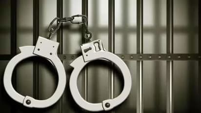 കോഫി ഷോപ്പിൽ ടോക്കൺ എടുക്കാത്തതിനെ തുടർന്ന് അടിപിടി; പ്രതികളുടെ വീട്ടിൽ യുവതിയെ പൂട്ടിയിട്ട നിലയിൽ