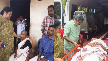 ഇടത് കാൽപ്പത്തിയില്ല, നോക്കാൻ ആളില്ല; 84 കാരി അമ്മിണി അമ്മക്കും മകനും സംരക്ഷണമൊരുക്കി സാമൂഹ്യനീതി വകുപ്പ്
