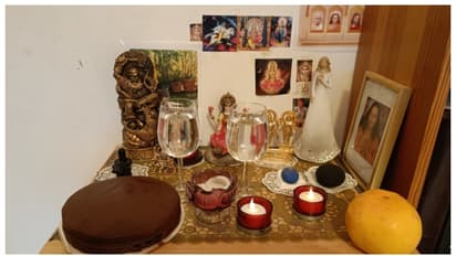 ഗണപതിക്ക് ചോക്ലേറ്റ് നല്കിയെന്ന് ഓസ്ട്രേലിയന് 'സനാതന ധർമ്മി'; കുറിപ്പ് ഏറ്റെടുത്ത് സോഷ്യല് മീഡിയ