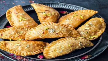 gujiya