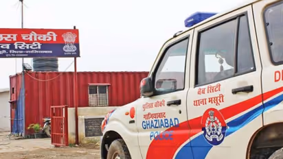 രാത്രി നാലംഗ സംഘം വീട്ടിൽ കയറി, ബോധം കെടുത്തിയ ശേഷം സ്വകാര്യ ഭാഗങ്ങളിൽ ഗുരുതര പരിക്കേൽപ്പിച്ചെന്ന് പരാതി