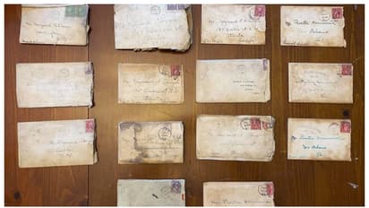 100 വര്ഷം പഴക്കമുള്ള പ്രണയ ലേഖനം, കിട്ടിയത് വീടിന്റെ തറ പുതുക്കിപ്പണിയുന്നതിനിടെ; കുറിപ്പ് വൈറല്