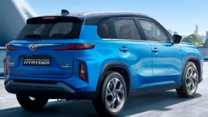 ഫാമിലി കാർ വാങ്ങുന്നവർക്ക് കോളടിച്ചു! മാരുതിയും ടൊയോട്ടയും ഒരുമിച്ചു, ഇതാ വൻ മൈലേജും സുരക്ഷയുമുള്ള 7 സീറ്റർ!