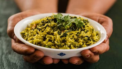 முருங்கைக் கீரை பருப்பு சாதம் - செம ஈஸி, செம ஹெல்தி