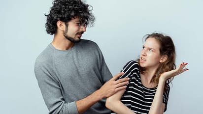 Floodlighting in Dating: Dark side of relationship turning love into drama