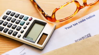 ആദായ നികുതി റിട്ടേൺ കുട്ടിക്കളിയല്ല, കൃത്യ സമയത്ത് ഫയൽ ചെയ്തില്ലെങ്കിൽ പ്രത്യാഘാതങ്ങൾ ഇവ 