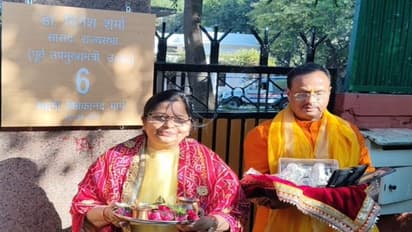 Tughlaq Lane or Vivekananda Marg? BJP leaders change nameplates of houses, stir debate (WATCH)