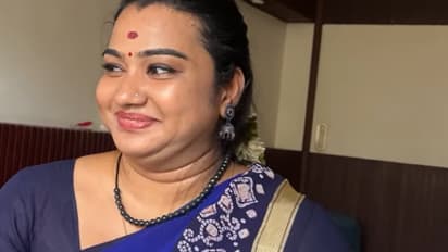 13 വർഷത്തെ പ്രണയം; എൻഗേജ്മെന്റ് വാർത്ത പങ്കുവെച്ച് ജോഷിന തരകൻ‌