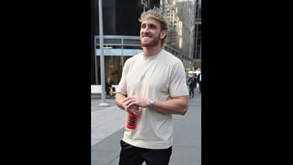 WWE: 5 Superstars Who Desperately Need a New Theme Song