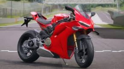 സ്റ്റൈലിഷ് ലുക്ക്, ഒരു എസ്യുവി പോലെ പവർ! അതിശയിപ്പിക്കുന്ന സവിശേഷതകളുമായി ഇതാ ഒരു ബൈക്ക്