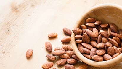  Almonds to Raisins: 5 effective dry fruits to help control high uric acid levels