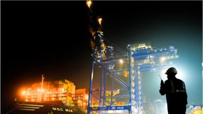 റെക്കോർഡ്! പുതിയ നേട്ടവുമായി വിഴിഞ്ഞം അന്താരാഷ്ട്ര തുറമുഖം; മാര്‍ച്ചിൽ എത്തിച്ചേര്‍ന്നത് 53 കപ്പലുകൾ