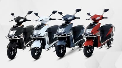 மலிவு விலையில் விற்கும் எலக்ட்ரிக் ஸ்கூட்டர்கள்; மைலேஜ் அதிகமாக கிடைக்கும்!