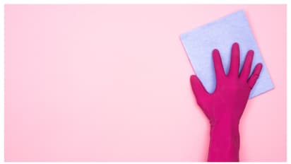 വീട്ടുജോലിക്ക് ശേഷം കൈകൾ എങ്ങനെ മൃദുവായി സൂക്ഷിക്കും; ഇക്കാര്യങ്ങൾ ശ്രദ്ധിക്കാം  