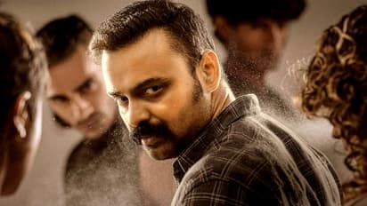 ഒടിടിയിൽ എത്തിയിട്ടും 40ലധികം തിയറ്ററുകൾ; പ്രേക്ഷക പ്രശംസനേടി 'ഓഫീസർ ഓൺ ഡ്യൂട്ടി'