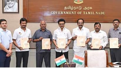 முதல் முறையாக பொருளாதார ஆய்வறிக்கையை வெளியிட்ட தமிழக அரசு!