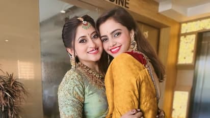 PHOTOS: ಸೀಮಂತದ ನೆಪ; ಒಟ್ಟಿಗೆ ಸೇರಿದ ಲಕ್ಷಣ ಧಾರಾವಾಹಿ ಕಲಾವಿದರು! 