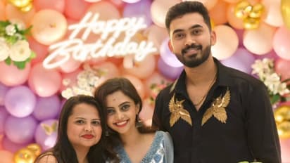 ಅಬ್ಬಬ್ಬಾ..! ಎಂಥ ಸಿಂಗಾರ! ʼಅಗ್ನಿಸಾಕ್ಷಿ ಧಾರಾವಾಹಿ ಅಂಜಲಿʼ ಸುಕೃತಾ ನಾಗ್‌ ಜನ್ಮದಿನ ಆಚರಣೆ ಫೋಟೋಗಳಿವು! 