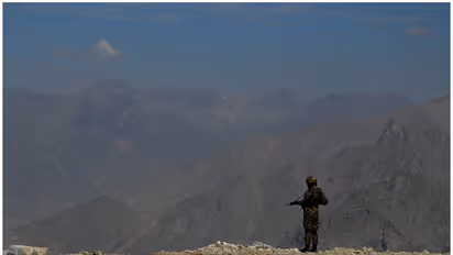 മോശം പെരുമാറ്റം, ലൈംഗിക പരാമര്‍ശം;  ബ്രിഡേഗിയർക്കെതിരെ ലൈം​ഗിക പീഡന പരാതിയുമായി കേണലിന്റെ ഭാര്യ