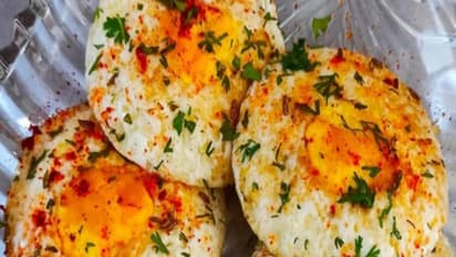 முட்டை தோசை சாப்பிட்டிருப்பீங்க...ஆனா முட்டை இட்லி சாப்பிடிருக்கீங்களா?