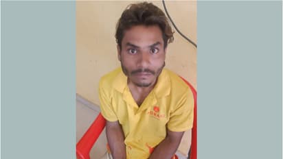 കയ്യില്‍ 50 ഗ്രാം കഞ്ചാവ്, പൊലീസിനെ കണ്ടപ്പോള്‍ പരുങ്ങി; ബംഗാള്‍ സ്വദേശി പിടിയില്‍