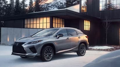 இனி இந்த காரை ஓட்டுறது ரொம்ப ஈசி! அட்டகாசமான செயல்திறனை வழங்கும் Lexus RZ 550e 2025