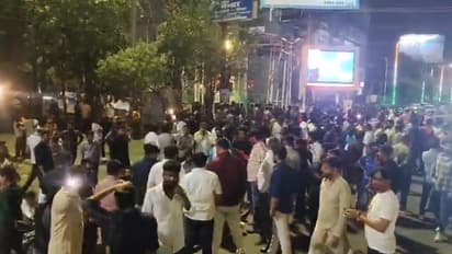 UP News Lucknow police misconduct lawyer assault vibhuti khand Gomti