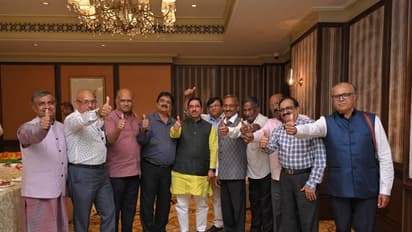 'ಸ್ನೇಹದ ಕಡಲಲ್ಲಿ.. ನೆನಪಿನ ದೋಣಿಯಲಿ' ಕೇಂದ್ರ ಸಚಿವ ಪ್ರಲ್ಹಾದ್ ಜೋಶಿ ನಾನಮ್ಮ....!!