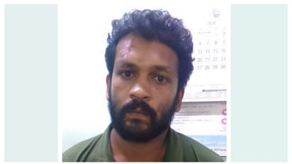 ഹെൽമറ്റുപയോഗിച്ച് എസ്ഐയെ അടിച്ചു, സീറ്റ് വലിച്ചുകീറി; പൊലീസ് ജീപ്പിൽ റൗഡിയുടെ പരാക്രമം, പൊലീസുകാർക്ക് പരിക്ക്