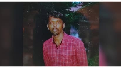 കോട്ടയത്ത് മോഷണക്കേസ് പ്രതിയെ പിടികൂടുന്നതിനിടെ പൊലീസുകാരന് കുത്തേറ്റു; ചെവിക്ക് പിന്നിൽ ആഴത്തിൽ മുറിവ്