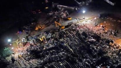 വിവിധ നഗരങ്ങൾ ഇരുട്ടിൽ, മരണ സംഖ്യ 36 ആയി, മിസോറിയിൽ മാത്രം 14 മരണം; അമേരിക്കയിൽ നാശം വിതച്ച് ചുഴലിക്കാറ്റ്