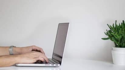 1.5 ലക്ഷം ശമ്പളമുണ്ട്, ഈ നഗരത്തിൽ ഇതൊന്നിനും തികയുന്നില്ല, വെളിപ്പെടുത്തലുമായി യുവാവ്